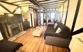 3Bedroom Beautiful Cottage